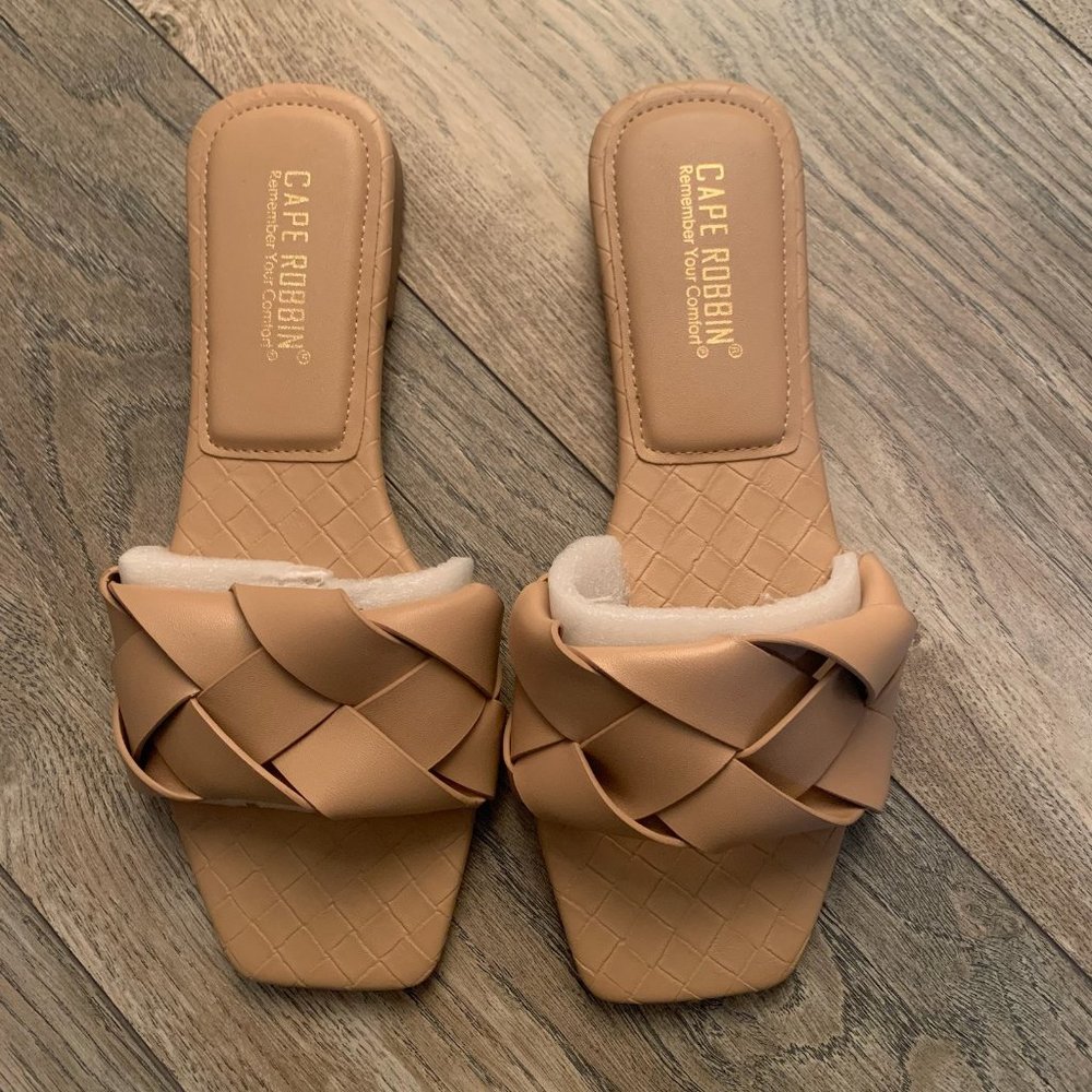NEW CAPE ROBBIN DEJA WOVEN SLIP-ON FLATS MULES SLIDE‎ SANDALS NUDE 6